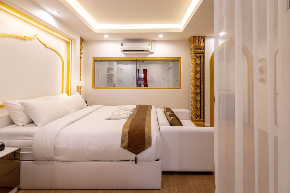 Royal Suite - Photo 18