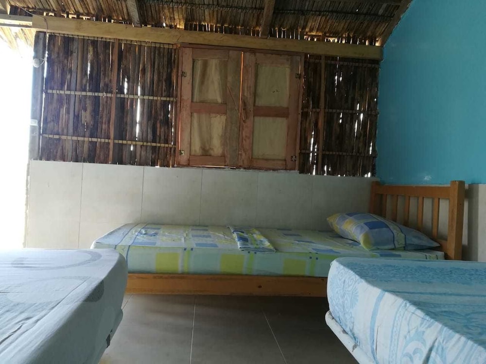 Basic Quadruple Room, Multiple Beds photo 2