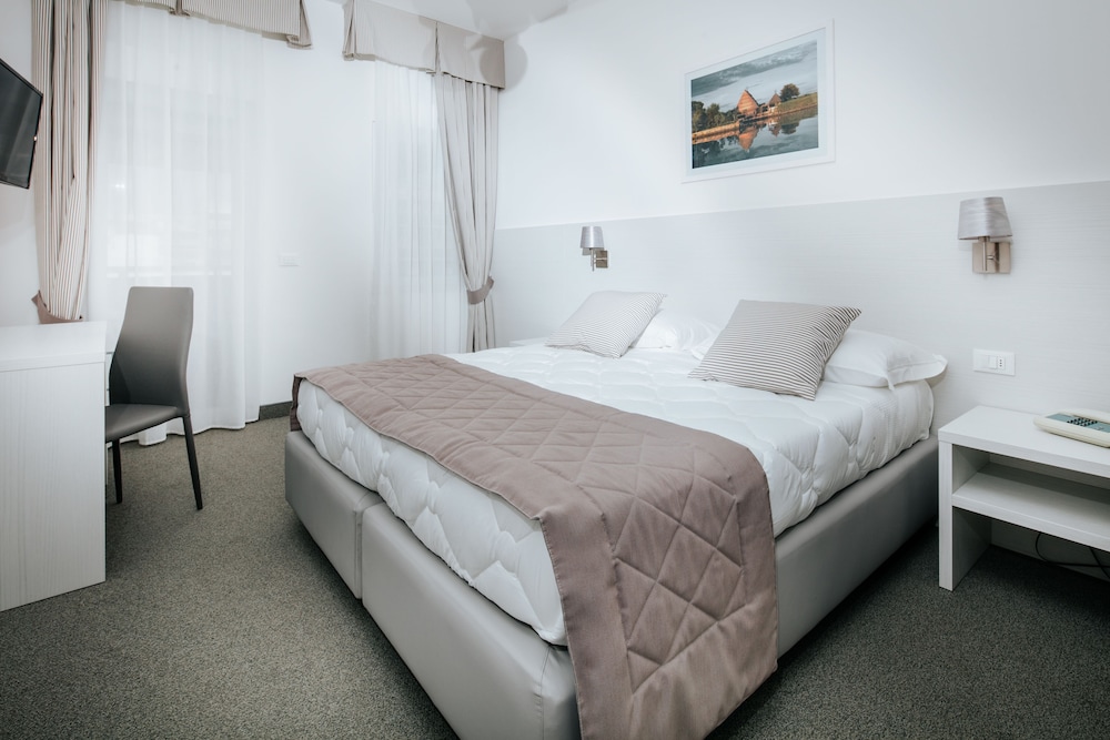 Double Room, Balcony