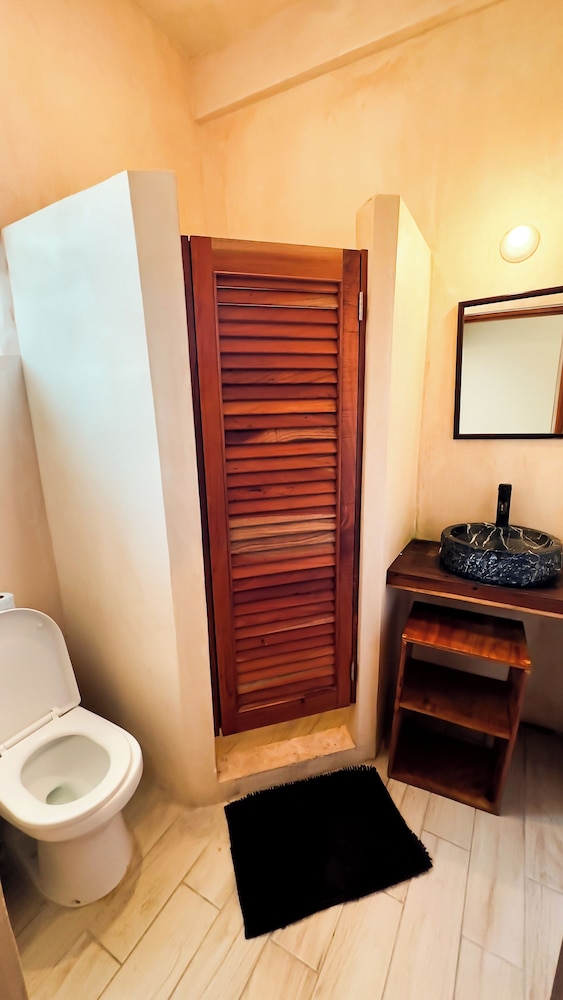 Standard Triple Room photo 2