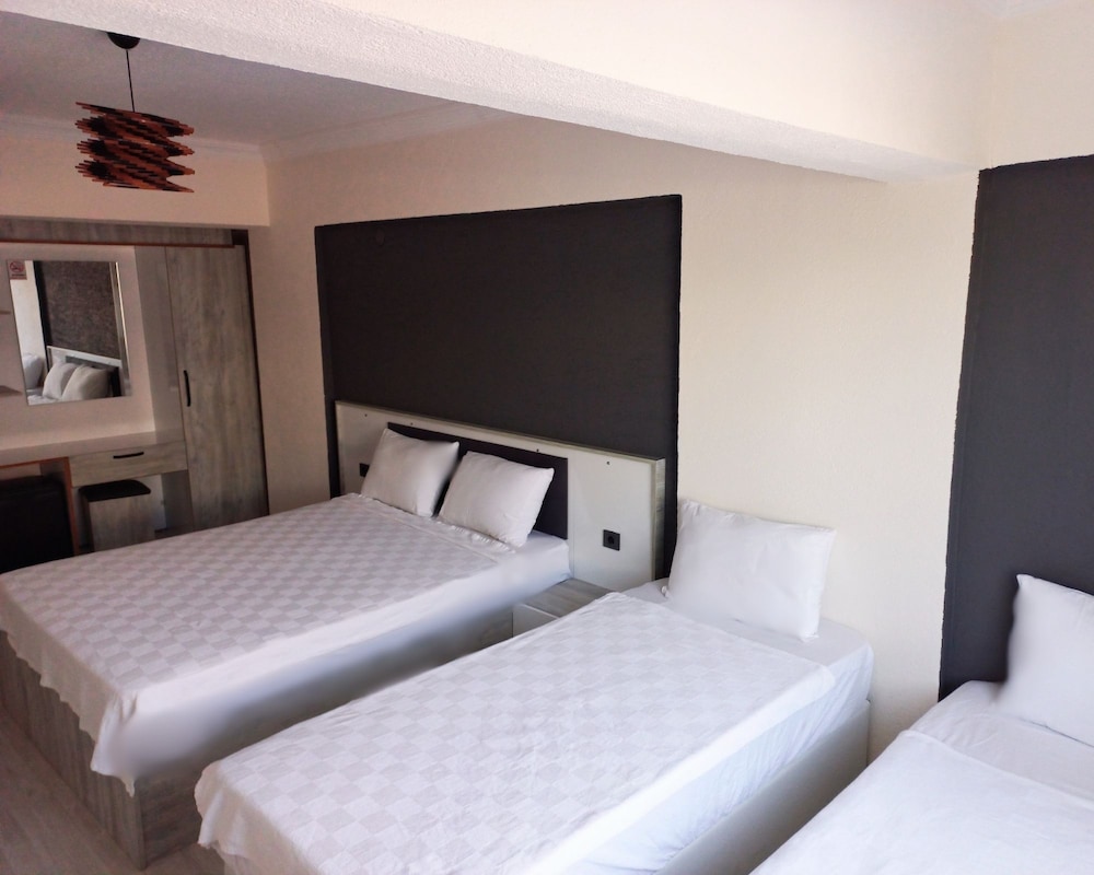 Family Quadruple Room, 1 Bedroom, Non Smoking photo 1