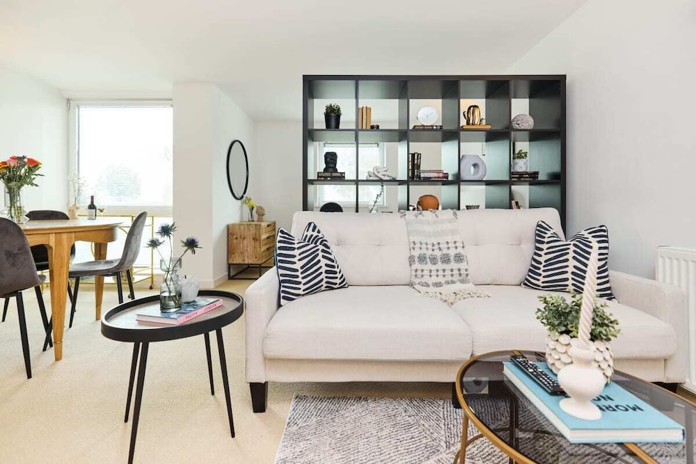 Apartment (1 Bedroom)