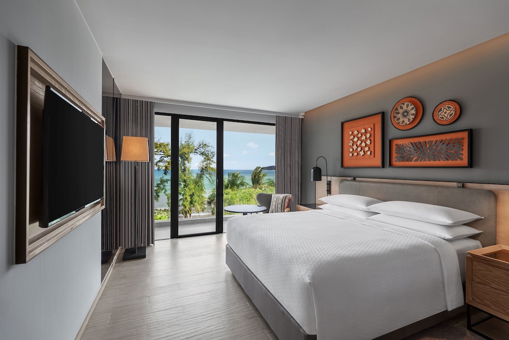 Suite, 1 Bedroom, Ocean View - Photo 2