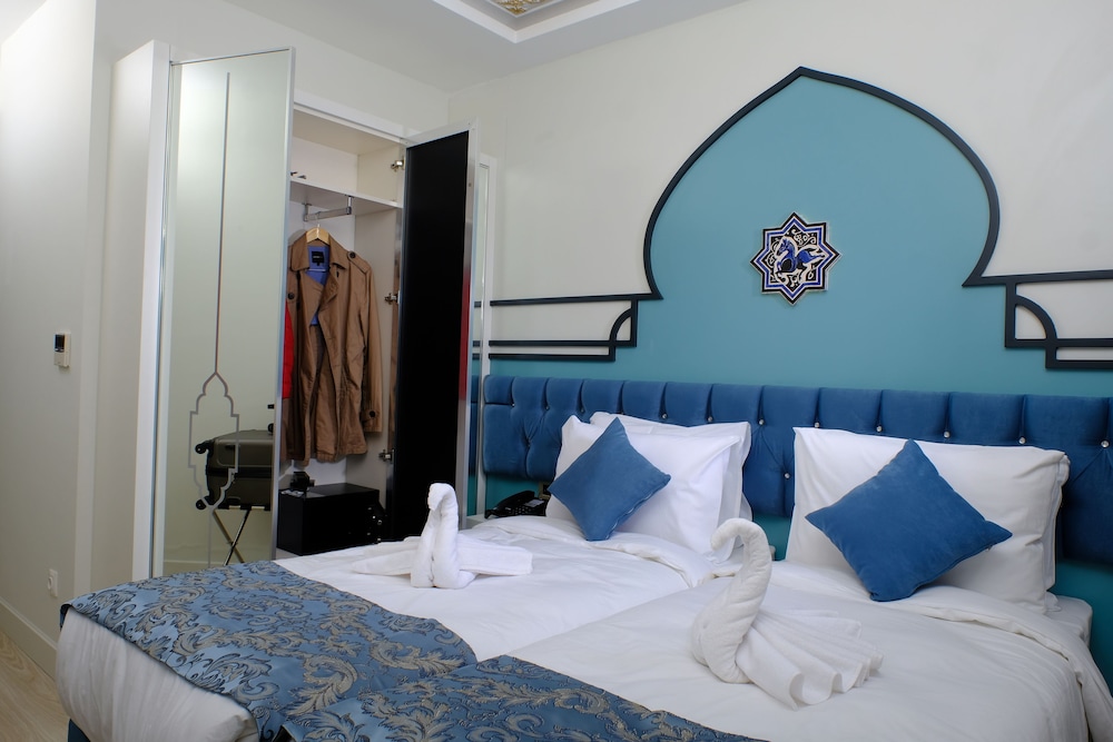 Standard Twin Room photo 2