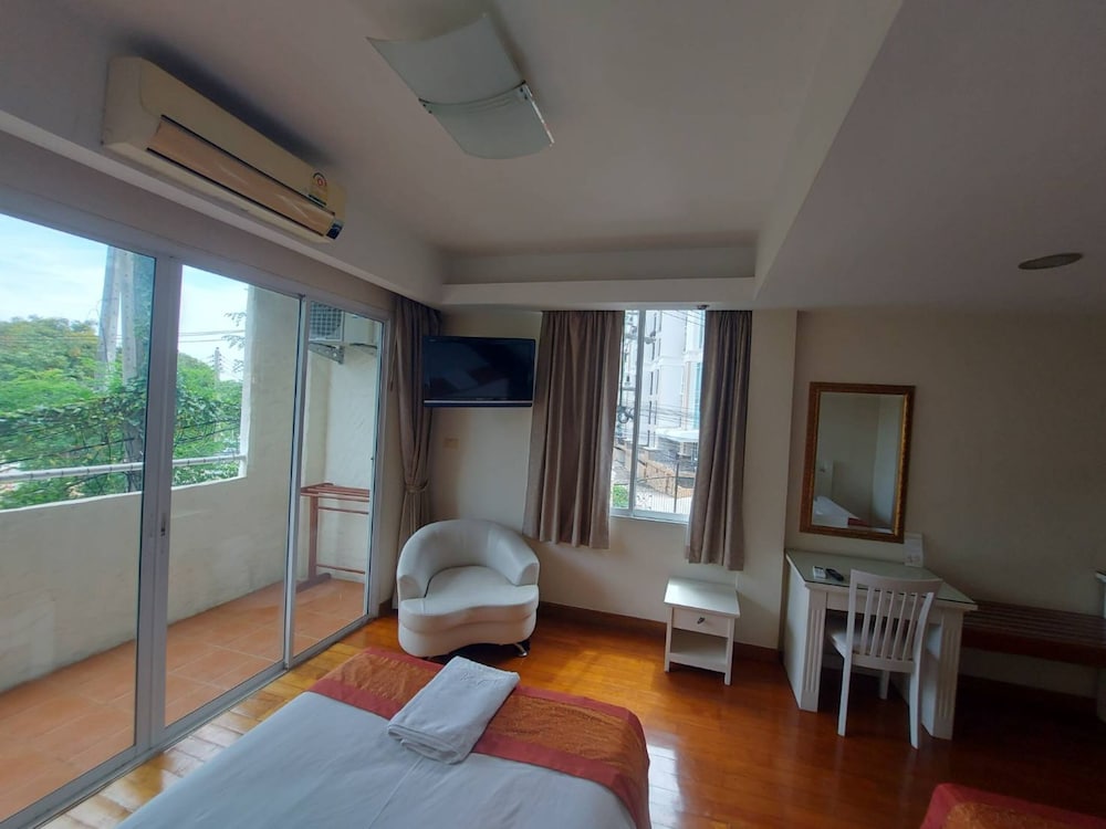 Superior Twin Room - Photo 2