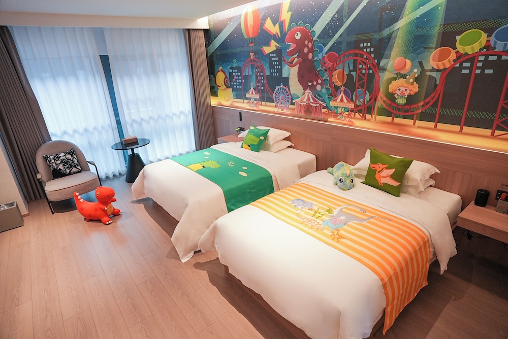 Family Twin Room