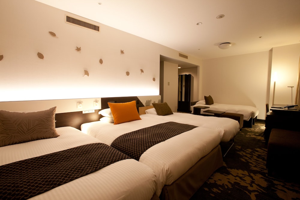 Deluxe Triple Room, 3 Twin Beds, Non Smoking photo 3