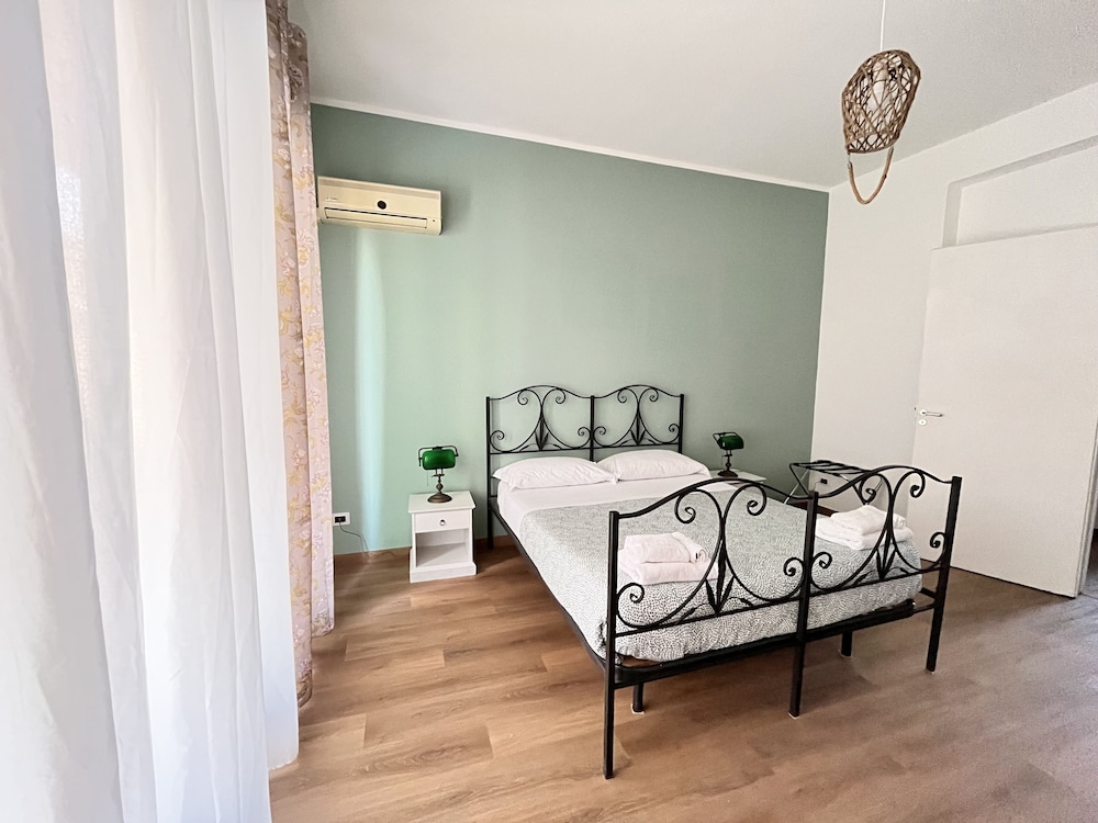 Deluxe Room - Photo 4
