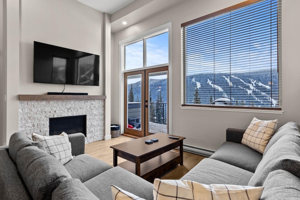 Townhome, 3 Bedrooms photo 1