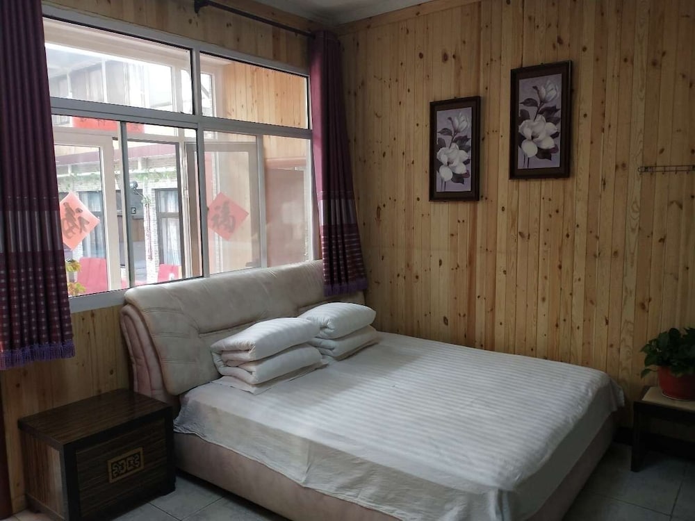 Superior Triple Room(Chinese Citizens Only) photo 2