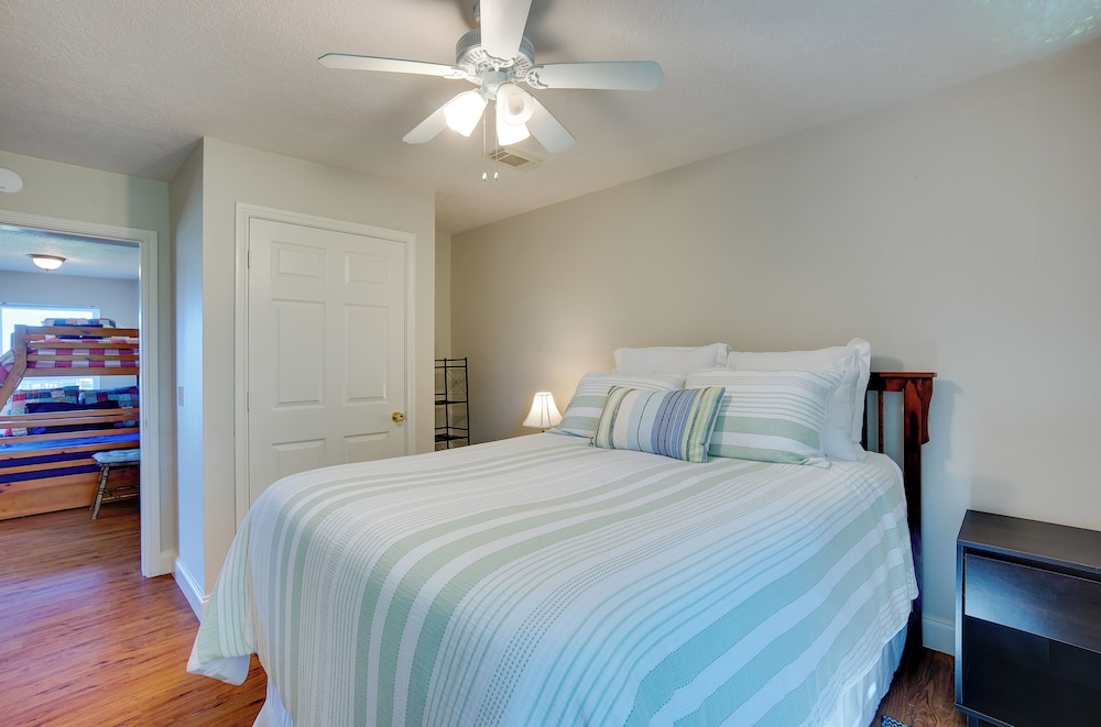 House (5 Bedrooms) photo 2