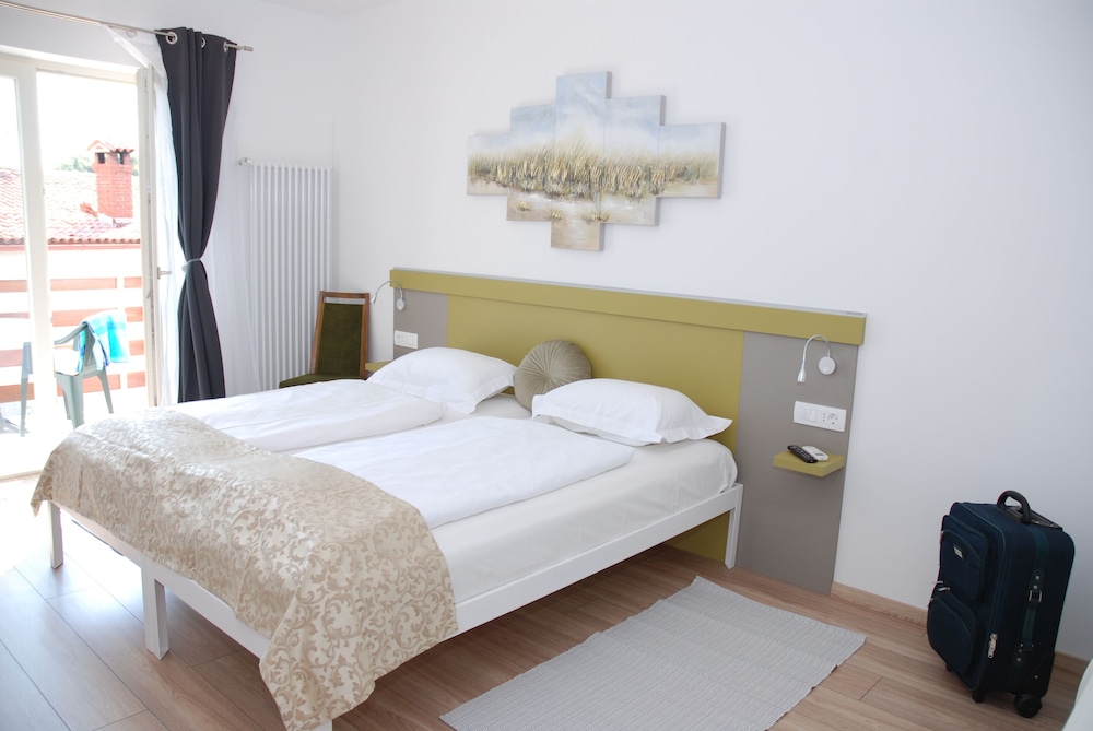 Deluxe Double Or Twin Room, Sea View