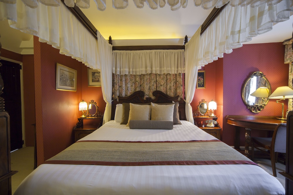 Suite - Photo 3