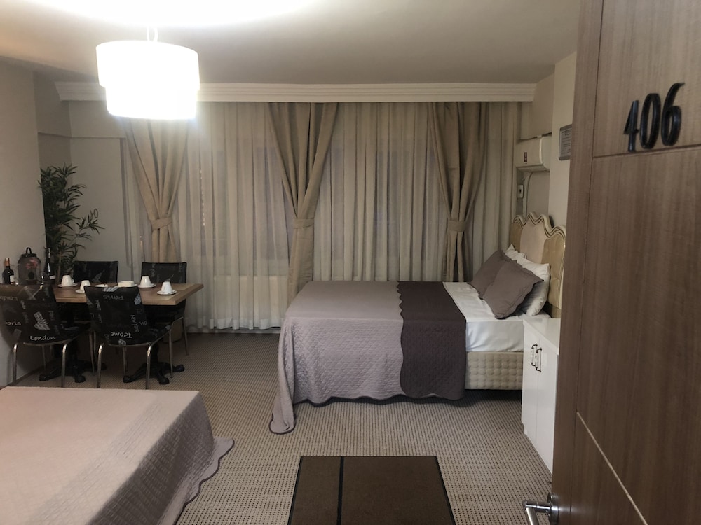 Deluxe Quadruple Room photo 1