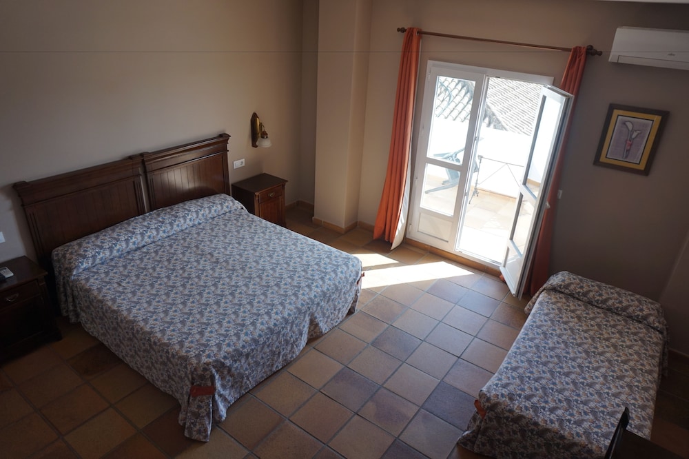 Triple Room photo 3