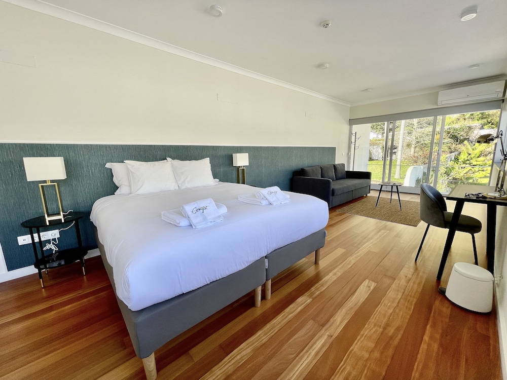 Deluxe Studio Suite, Balcony, Garden View photo 1