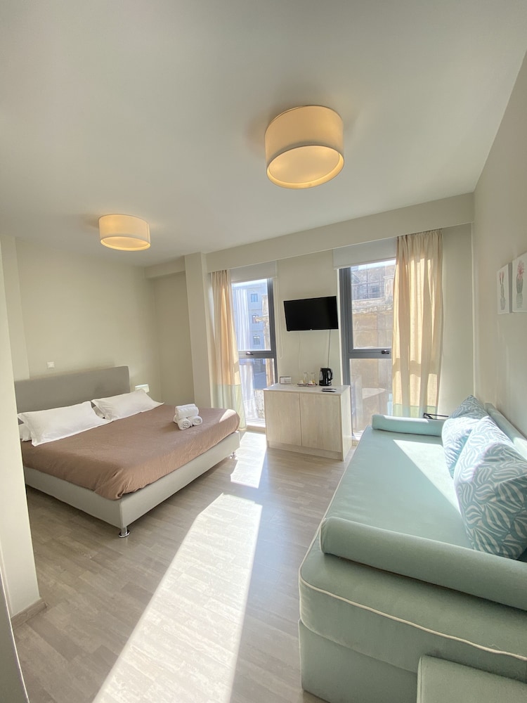 Family Studio Suite photo 1