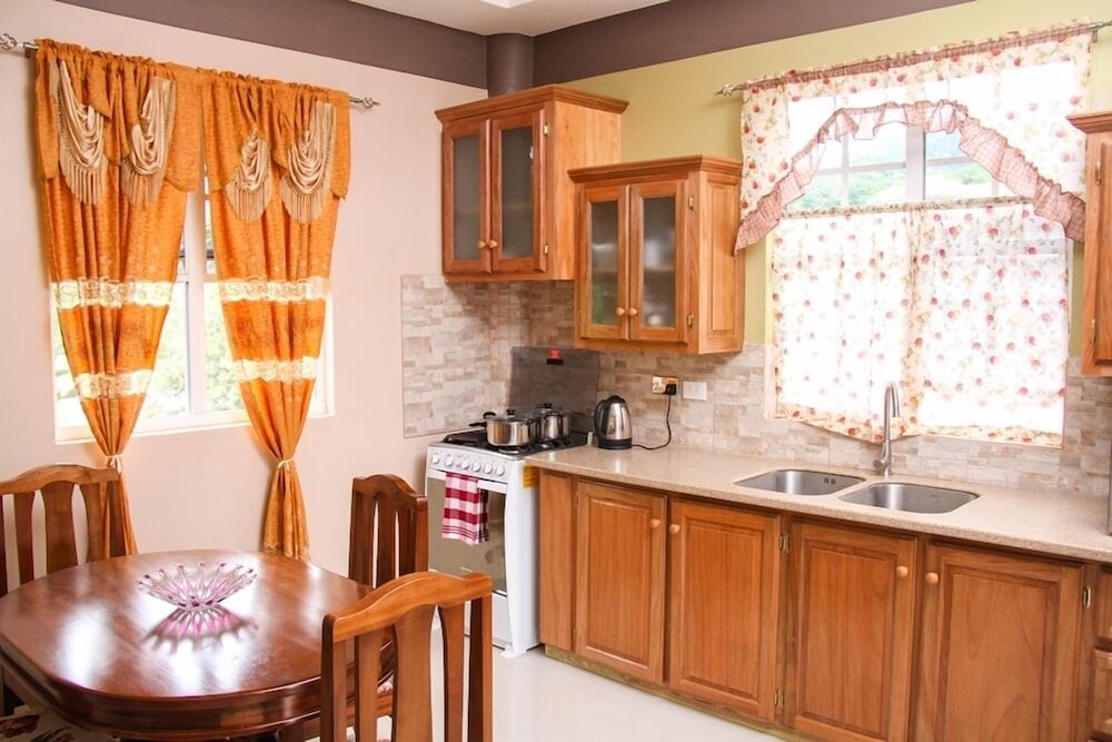 Luxury Apartment photo 2