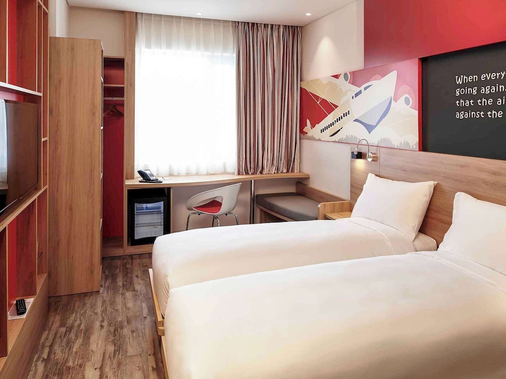 Standard Room, 2 Twin Beds photo 1