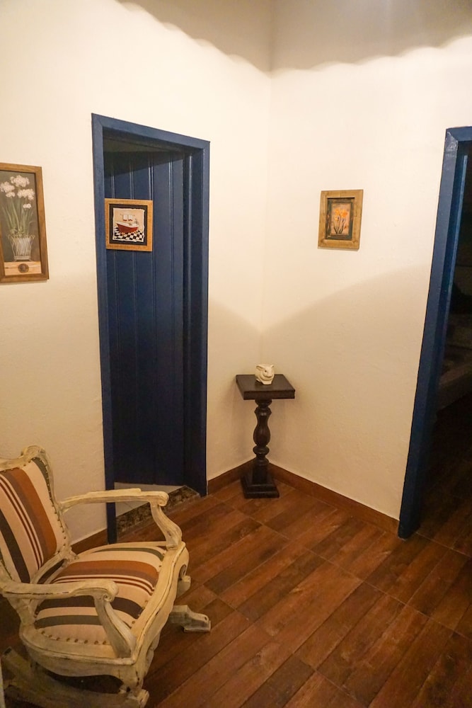 Standard Twin Room photo 2