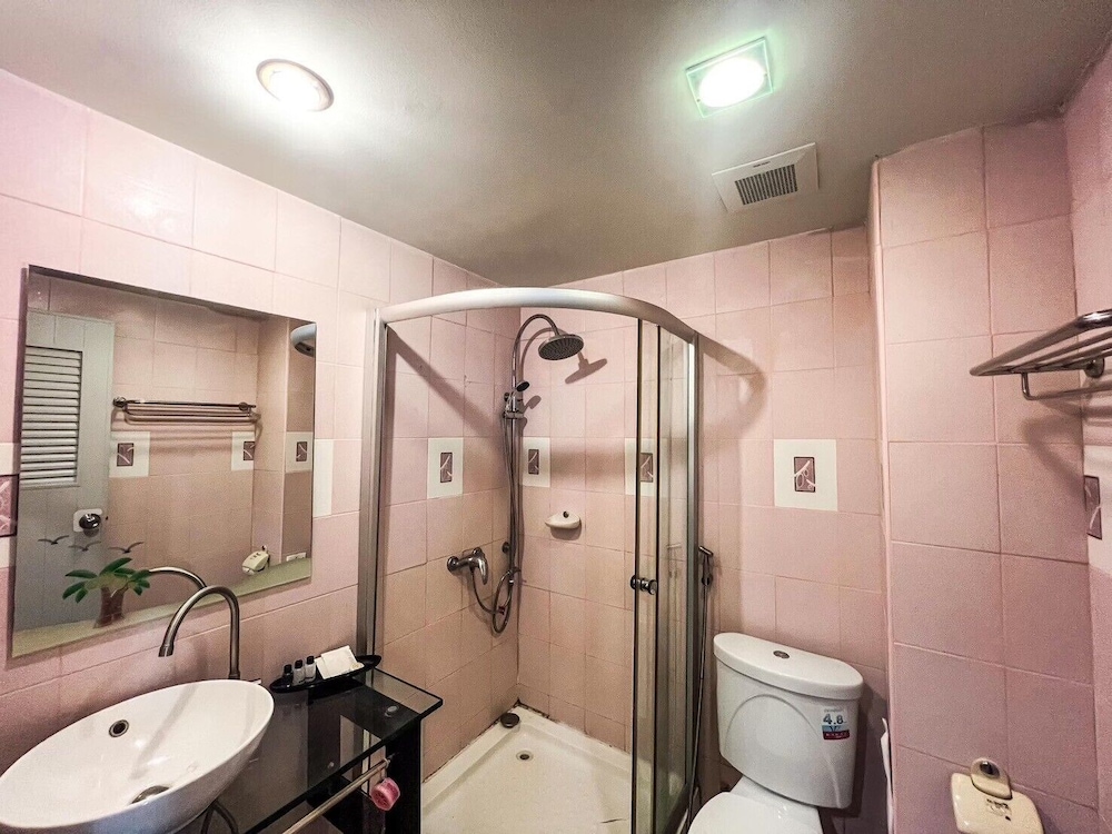 Standard Room, 2 Twin Beds, Balcony photo 2