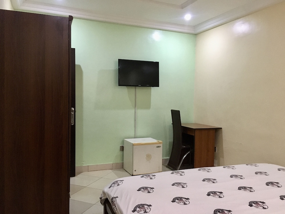 Executive Room - Photo 3
