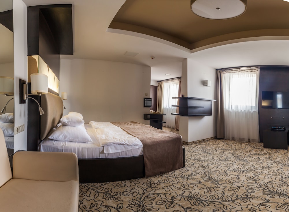 Superior Triple Room photo 1