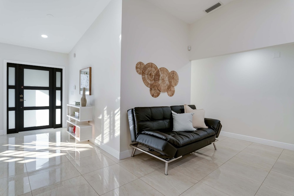 House photo 2