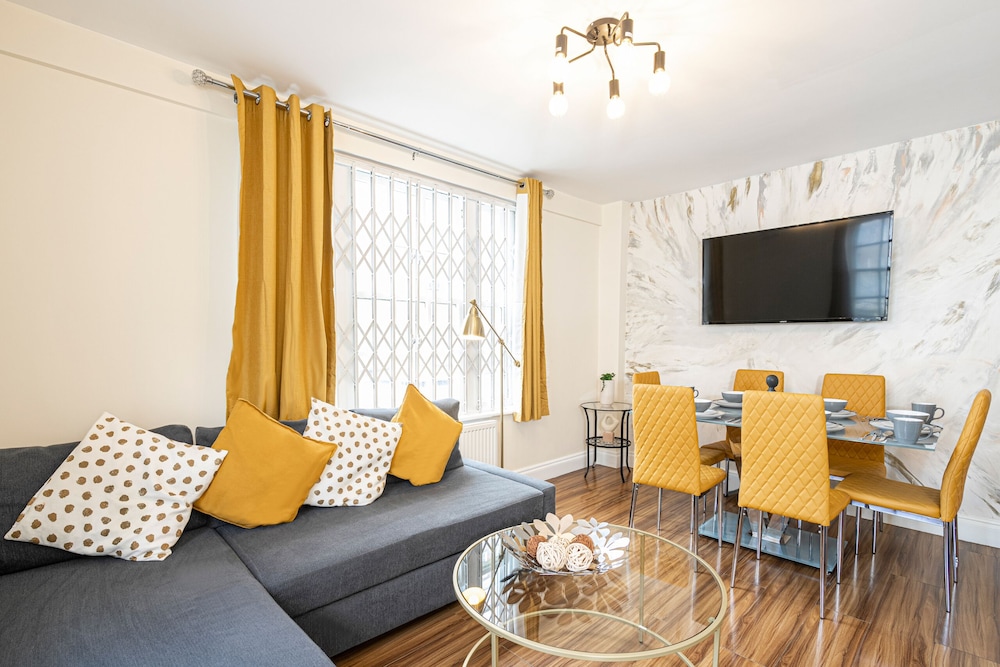 Family Apartment, Ensuite