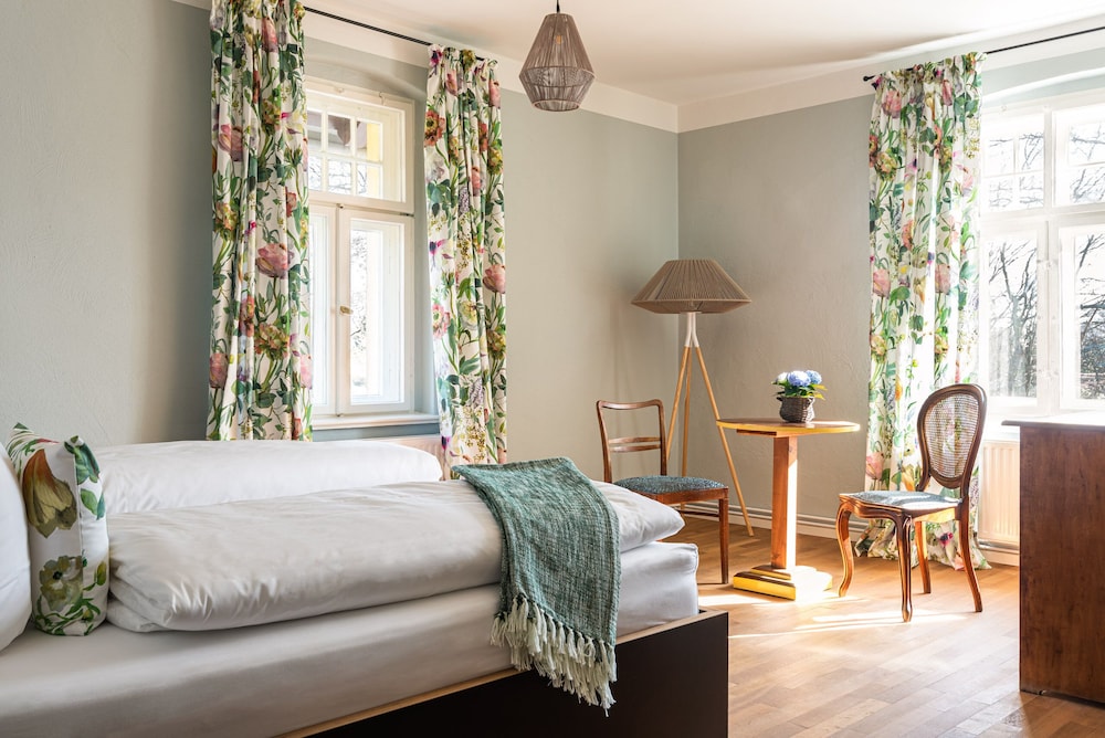 Superior Double Room, Garden View
