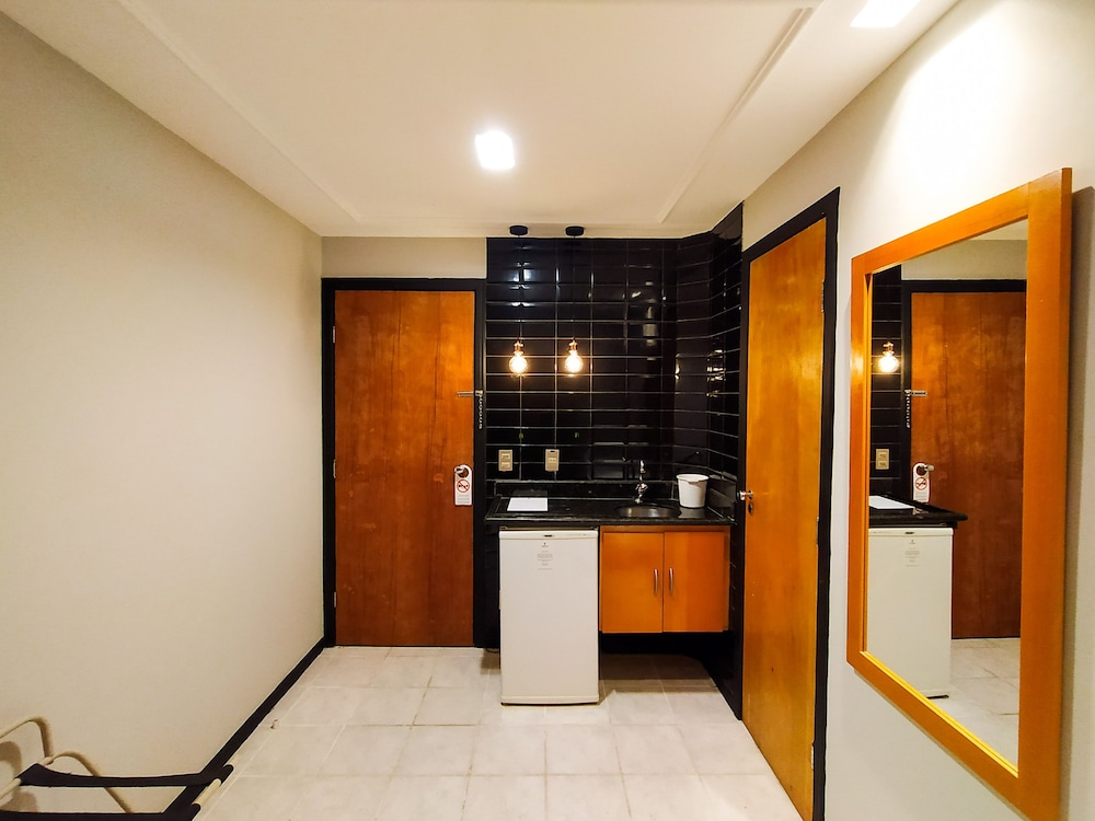 Premium Double or Twin Room - Photo 10
