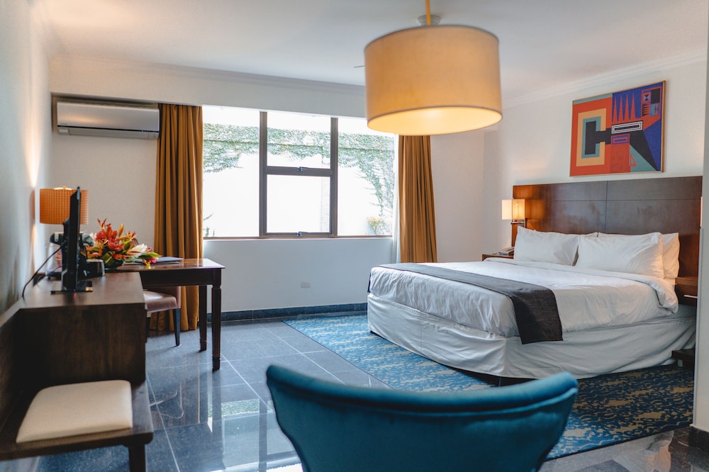 Superior Room, 1 King Bed - Photo 12