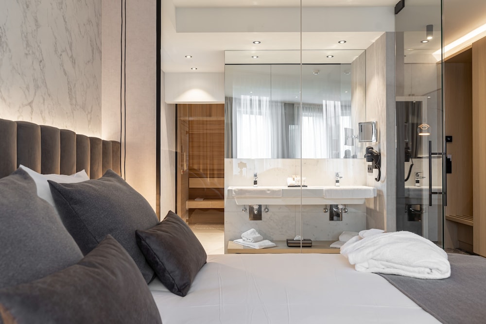 Executive Suite photo 2