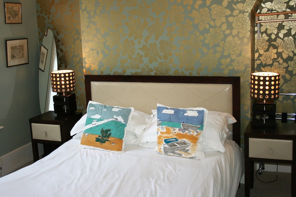 Double Room, Bathtub (First Floor) photo 2