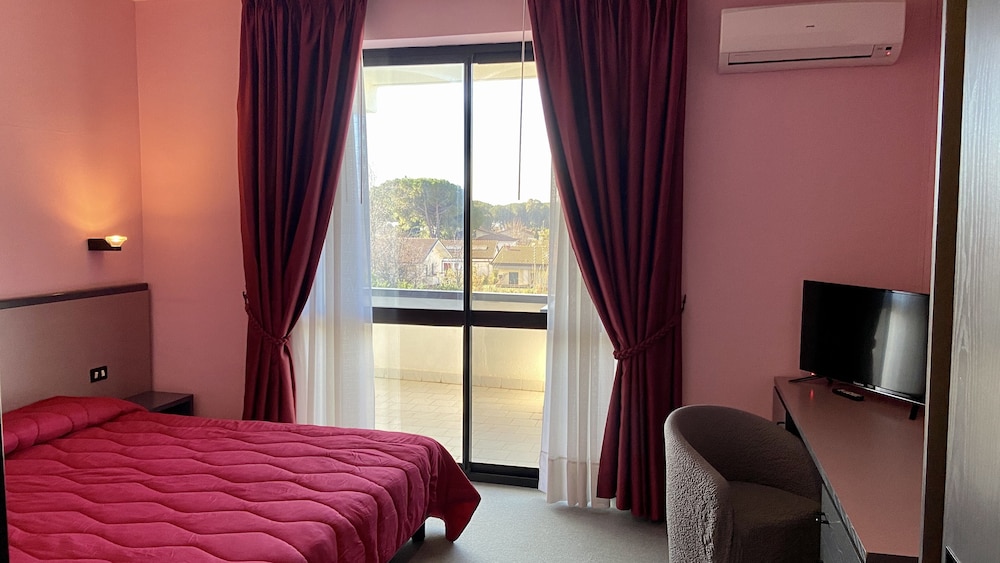 Double or Twin Room photo 3