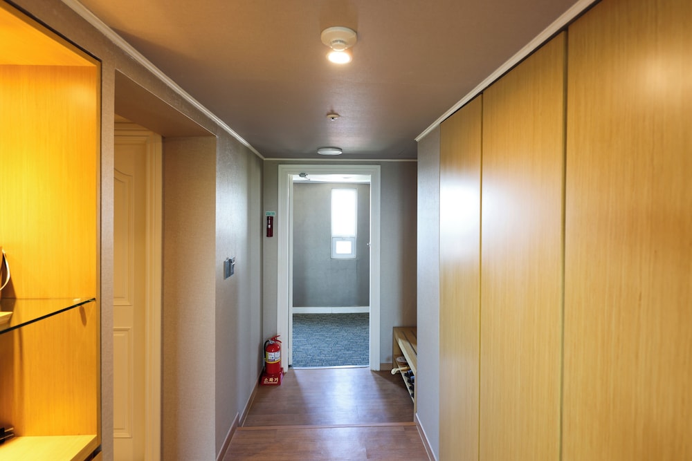 Suite, Multiple Beds, Non Smoking (Oversized) photo 2