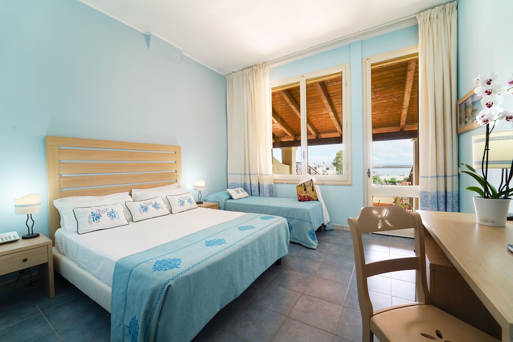Superior Triple Room