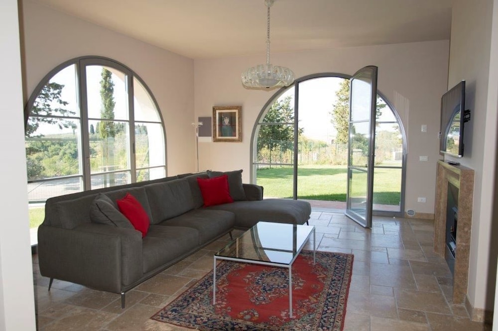 Superior Apartment, 2 Queen Beds (Leonardo) photo 3
