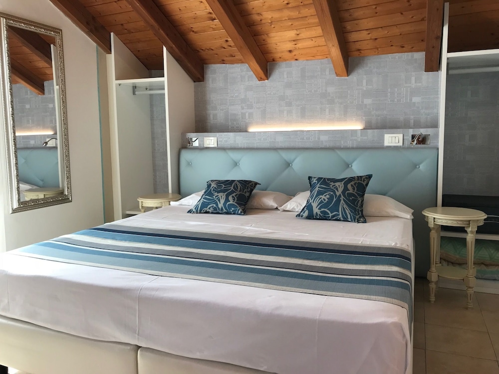 Panoramic Penthouse, Terrace