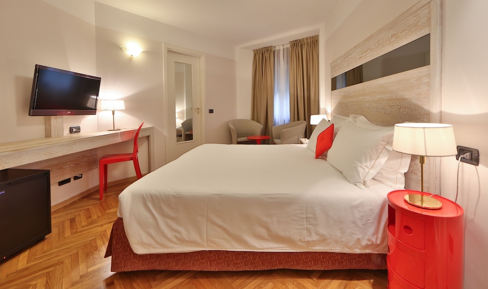 Classic Double Room - Photo 1