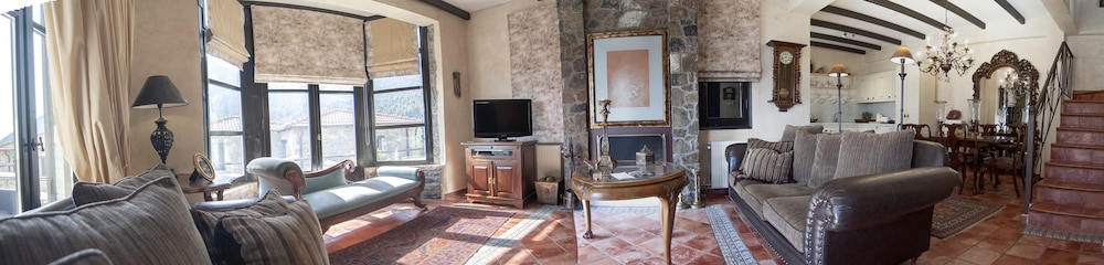 Deluxe Villa (3 space) photo 3