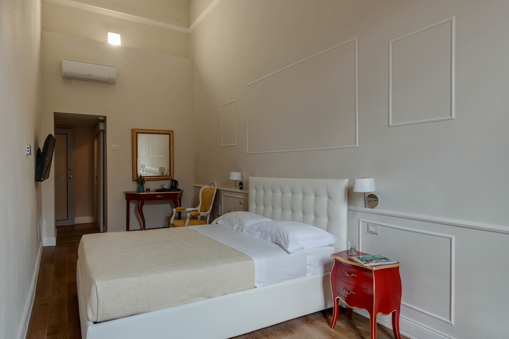 Double Room, 1 Queen Bed (Santo Spirito) photo 1