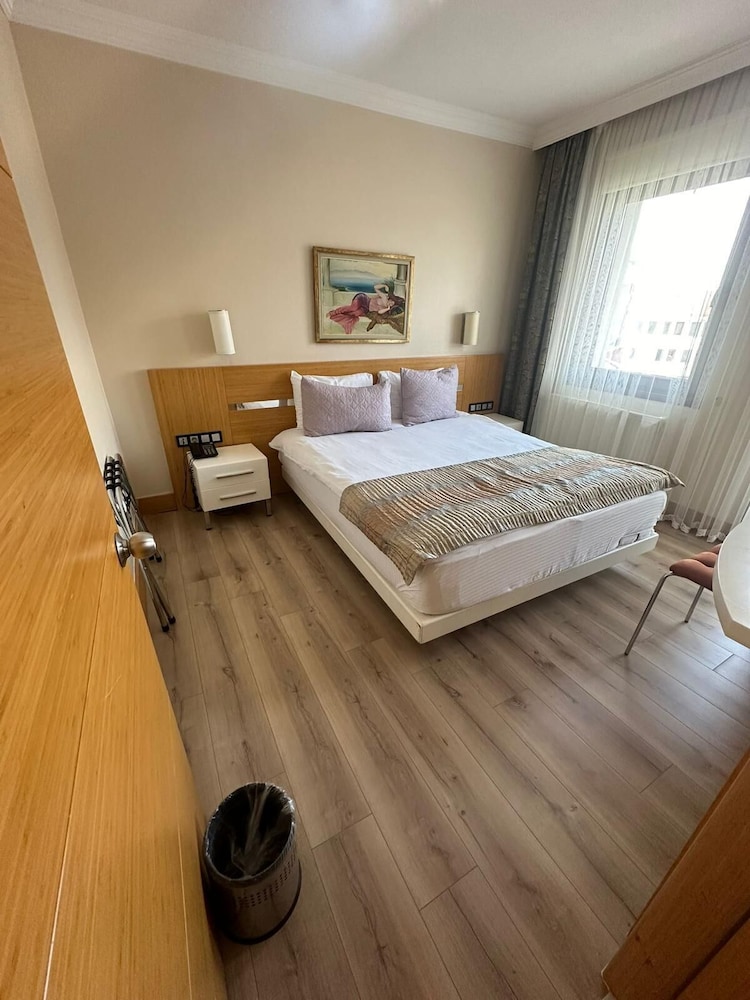 Standard Double or Twin Room, 1 Twin Bed, City View photo 1