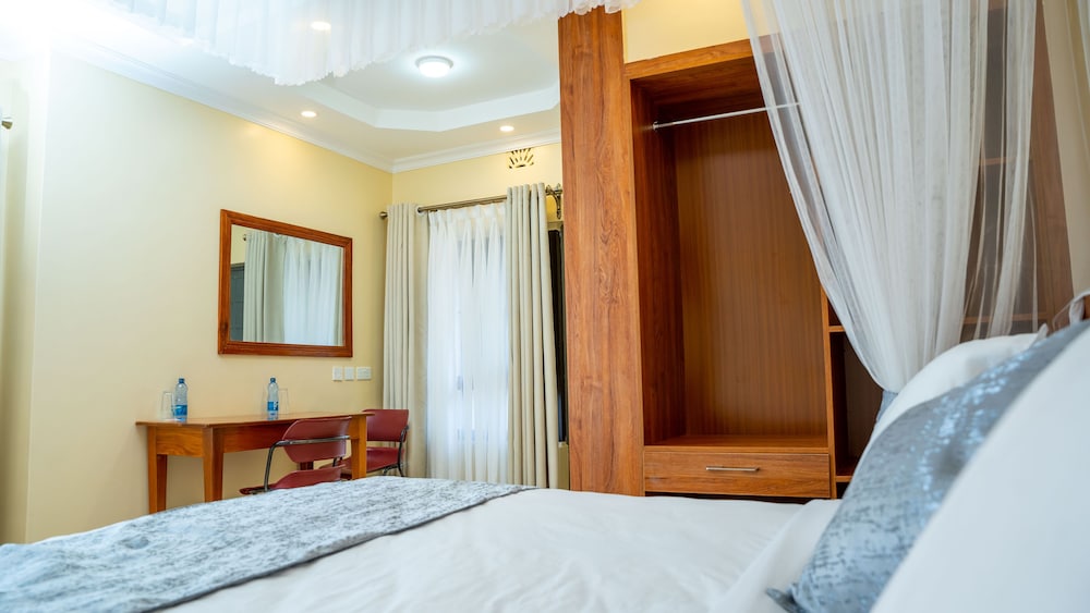 Deluxe Double Room photo 2