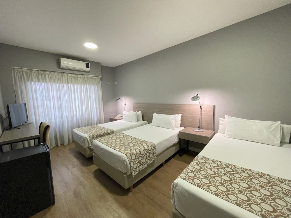 Economy Triple Room photo 1