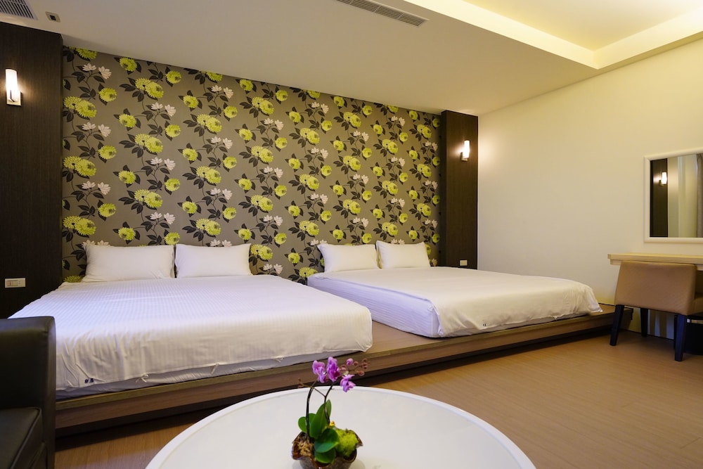 Deluxe Quadruple Room photo 2