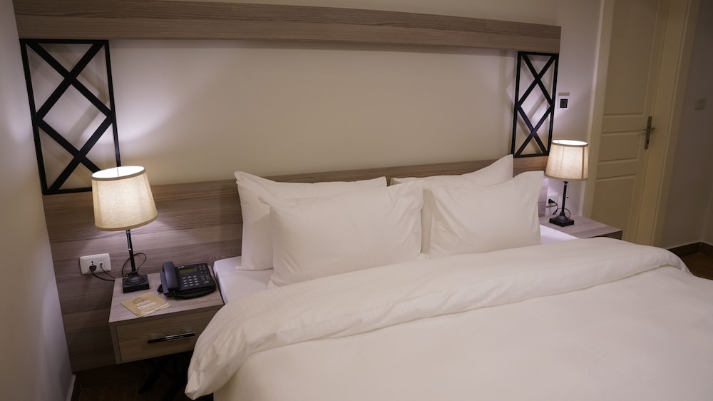 Family Suite, 2 Bedrooms, Balcony, City View