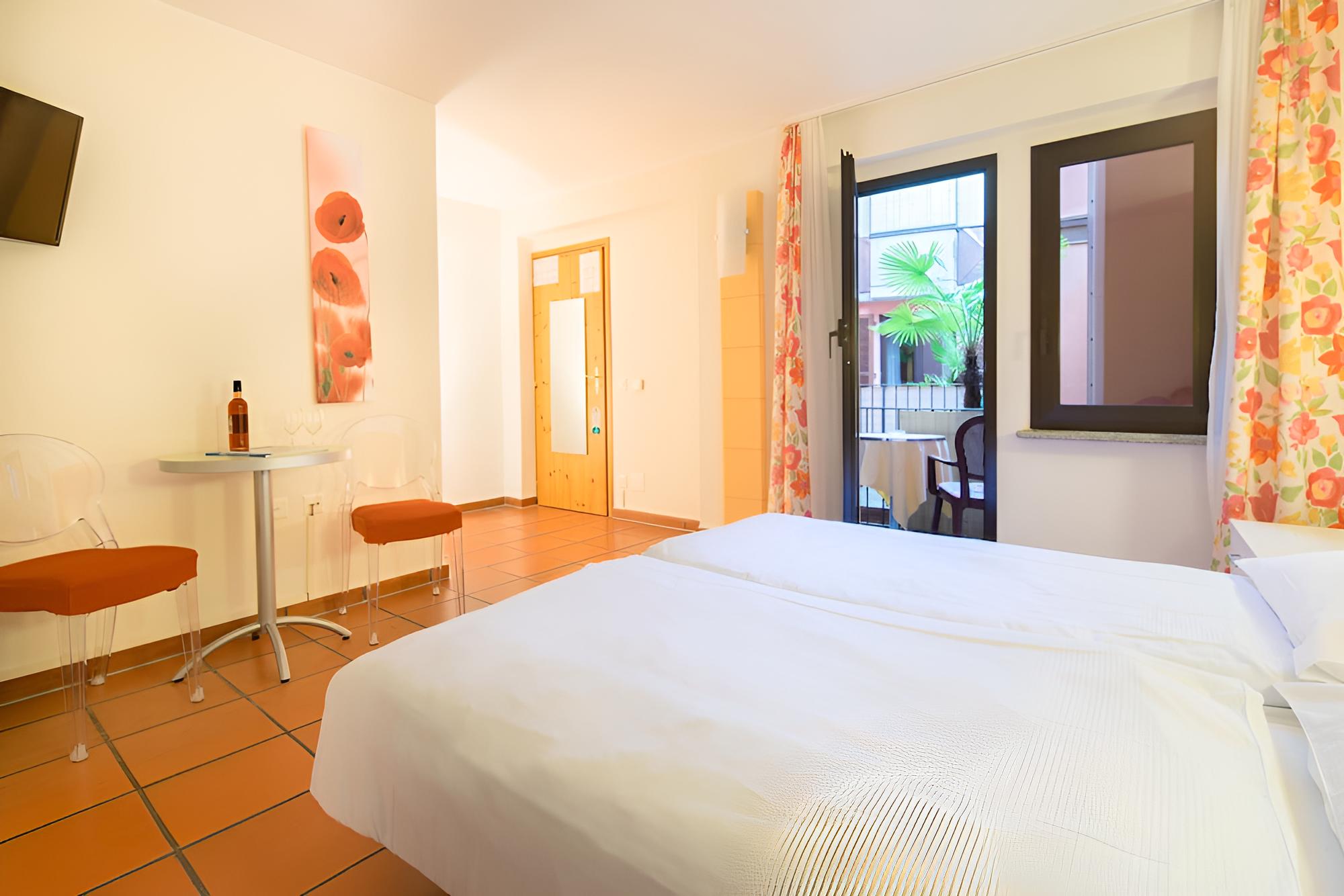Economy Double Room Single Use, Courtyard View photo 2