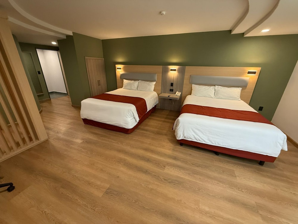 Standard Quadruple Room, Non Smoking