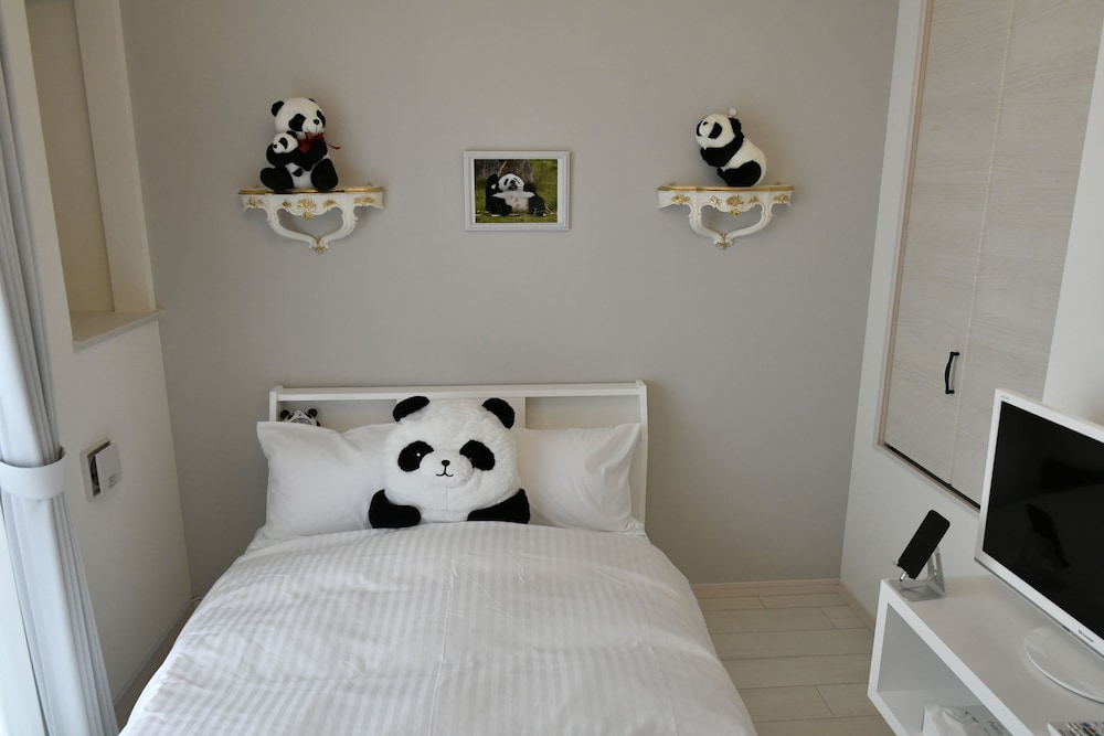 Pti Panda 1